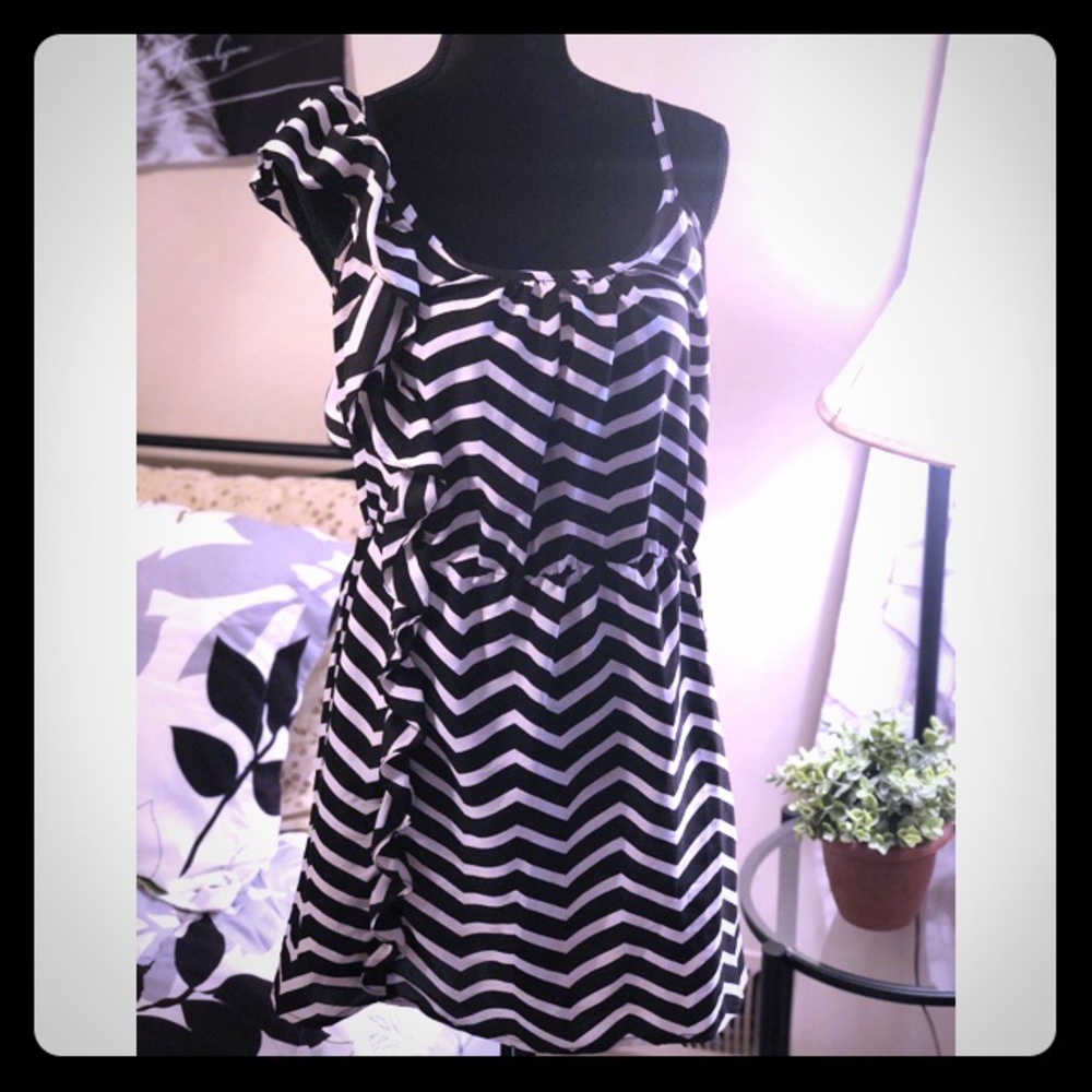Cute Black and White Dress!
